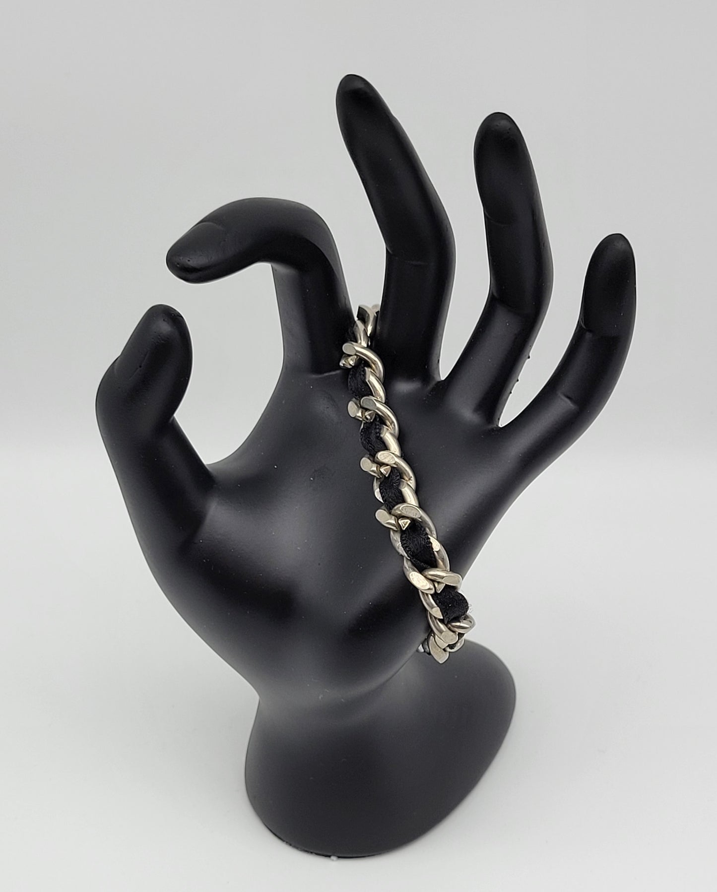 "Black Links and Ribbons" Bracelet