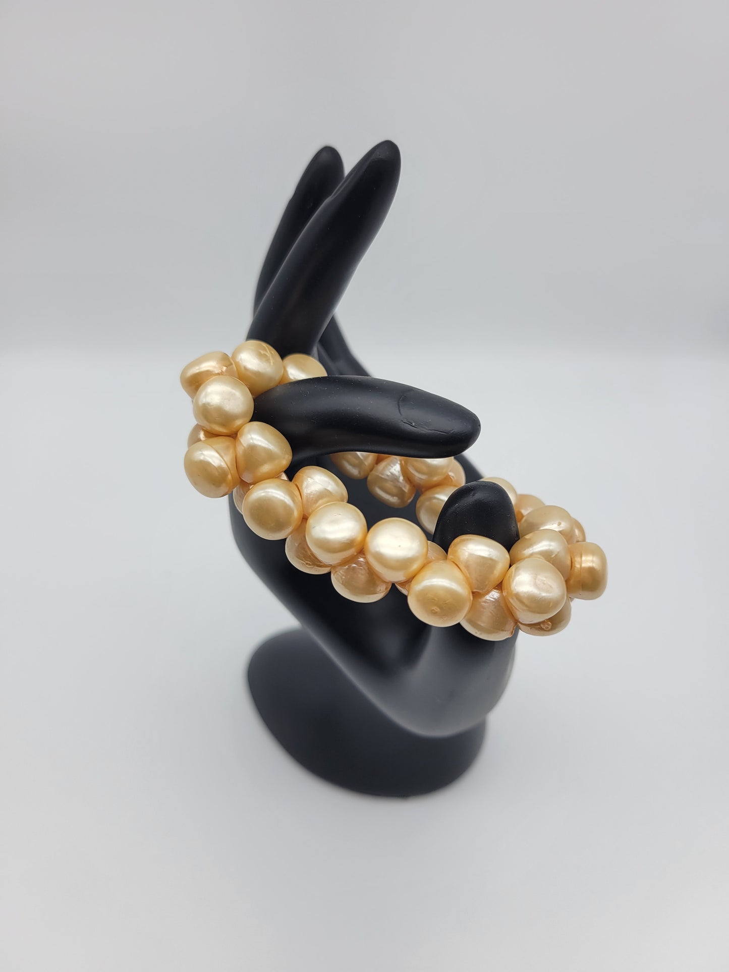 "Soft Nude Pearls" Bracelet
