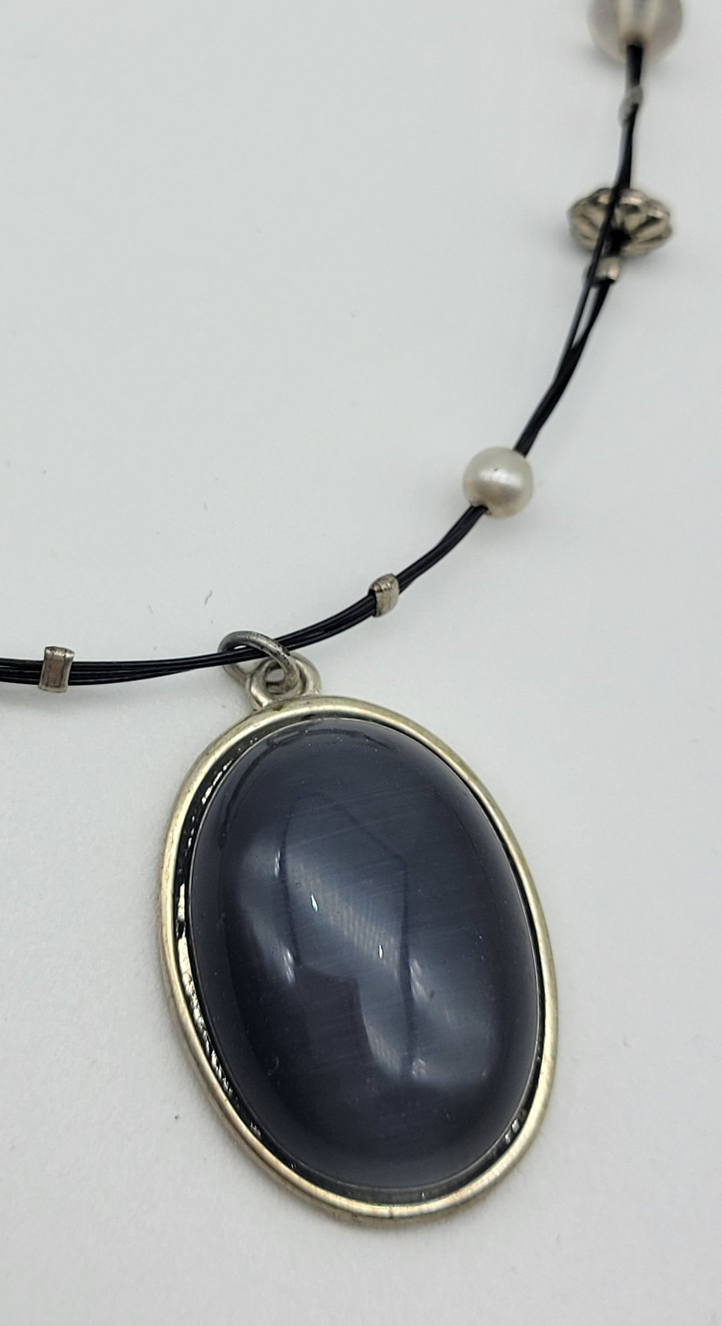 "Grey Eyes" Necklace