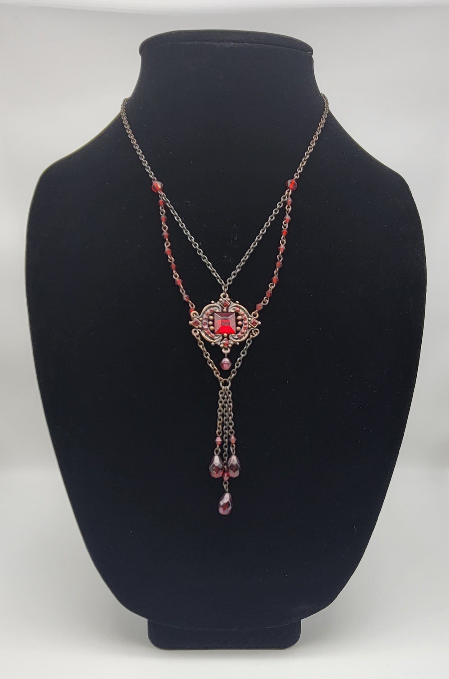 "Regal Red" Necklace