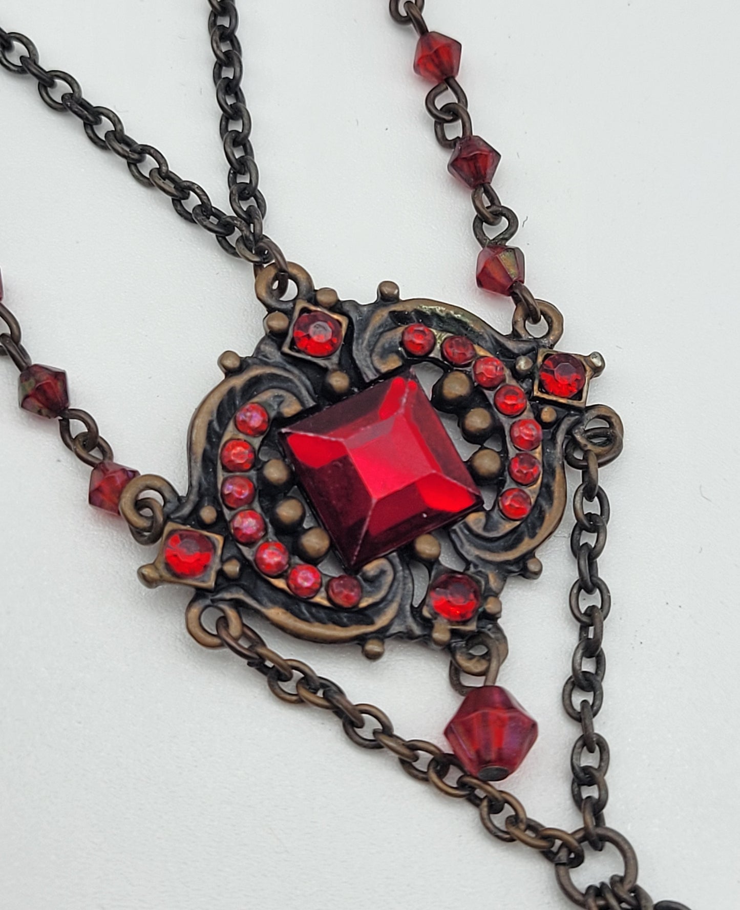 "Regal Red" Necklace