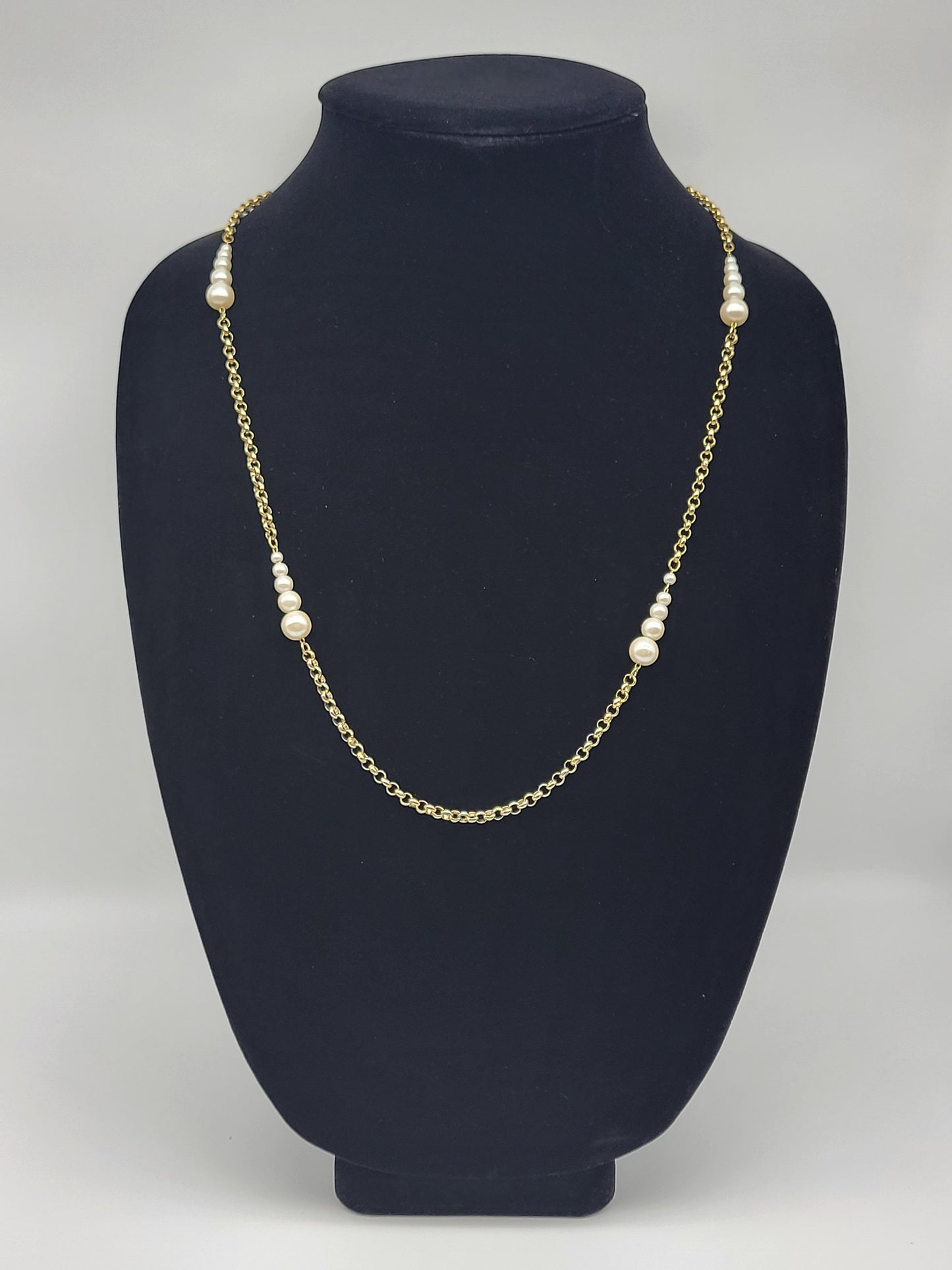 "Five Pearls" Necklace