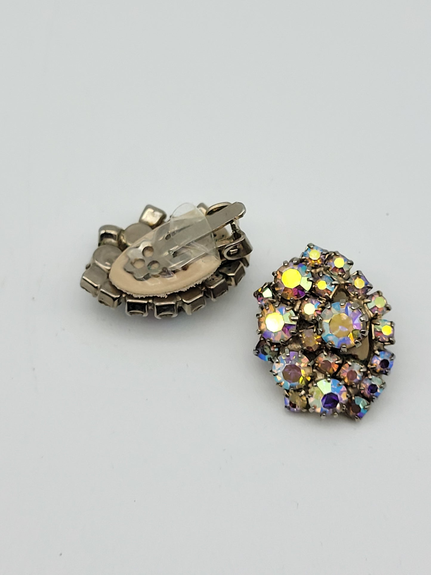 3 Vintage Clip-On Earring