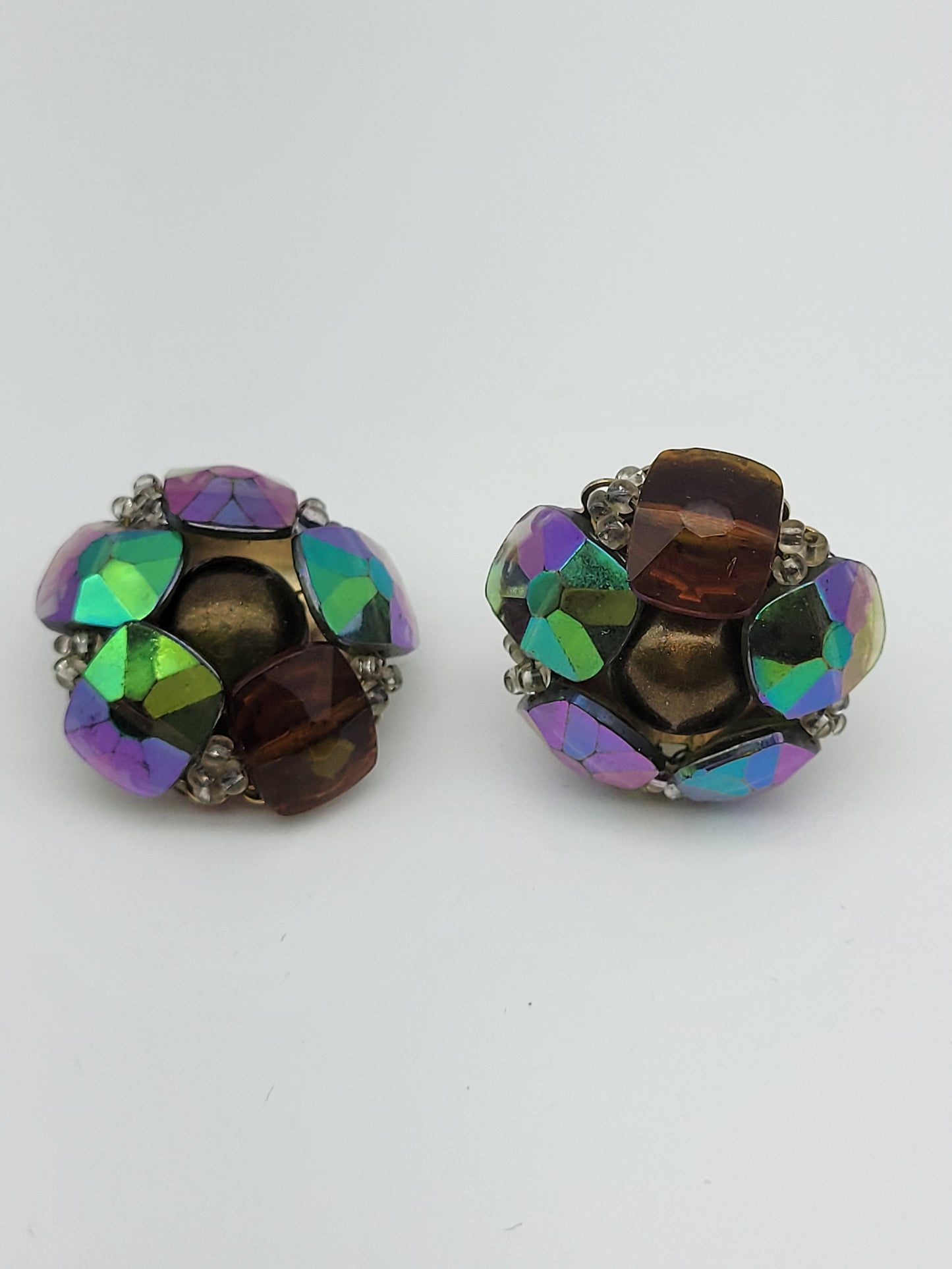 2 Vintage Clip-On Earring