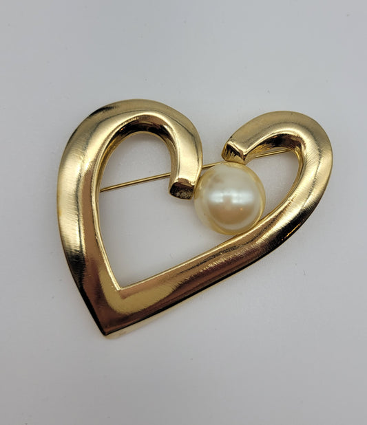 Brooch